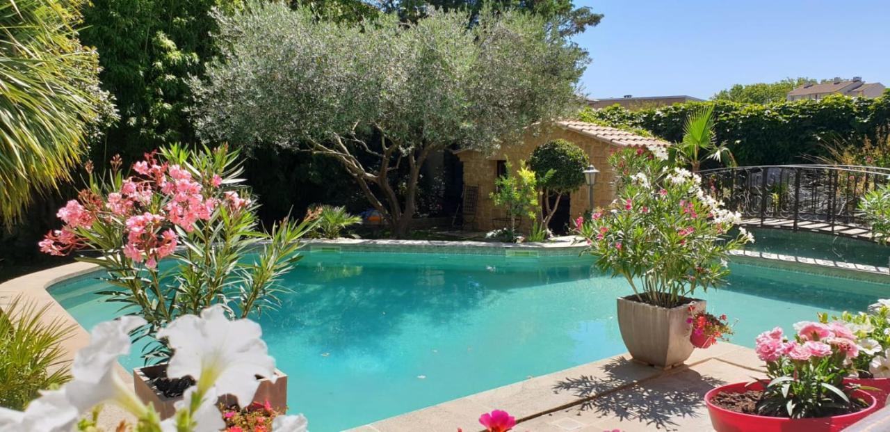 Villa Solary 르퐁테 외부 사진